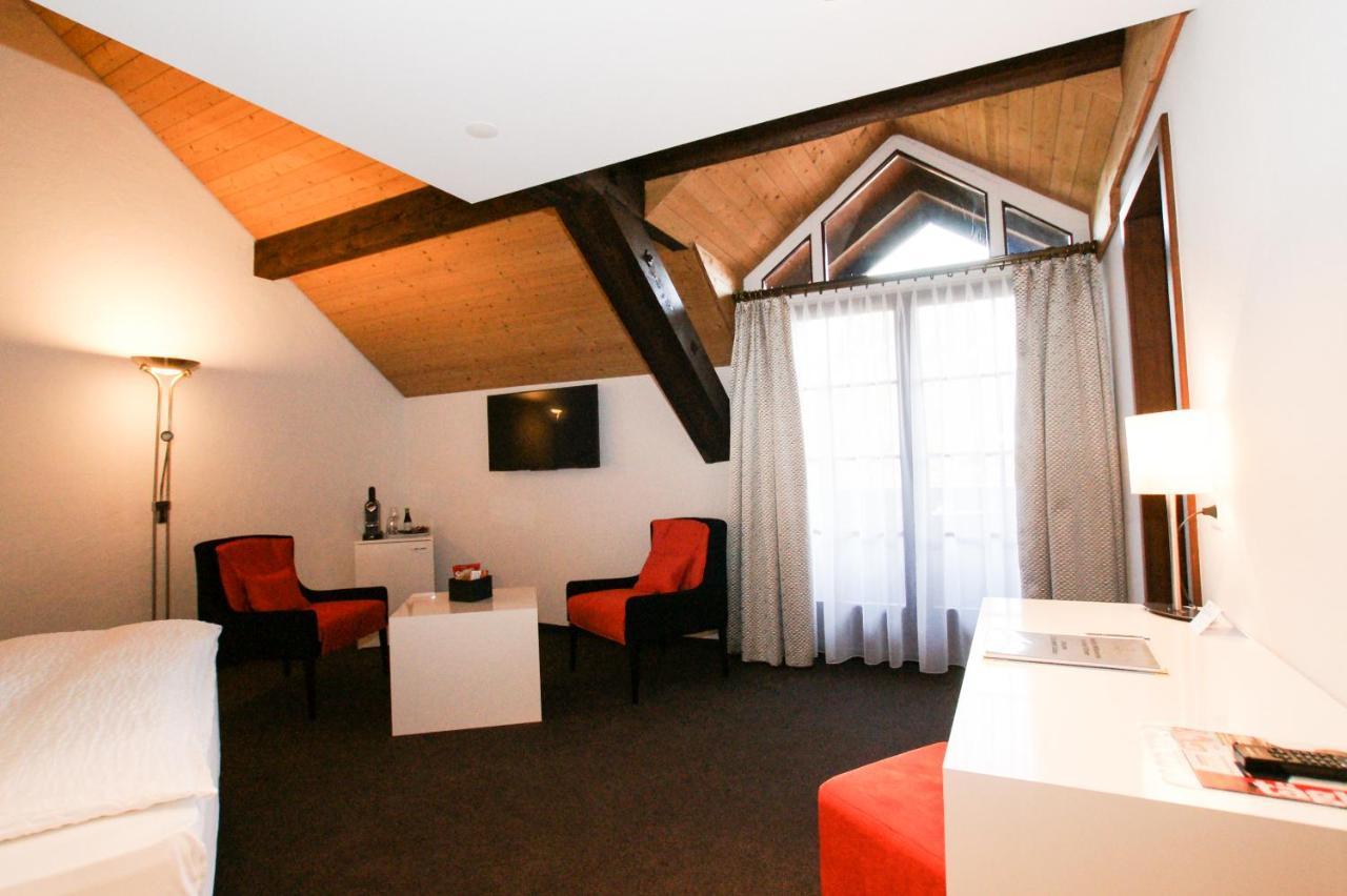 Ochsen Lenzburg Hotel Bagian luar foto
