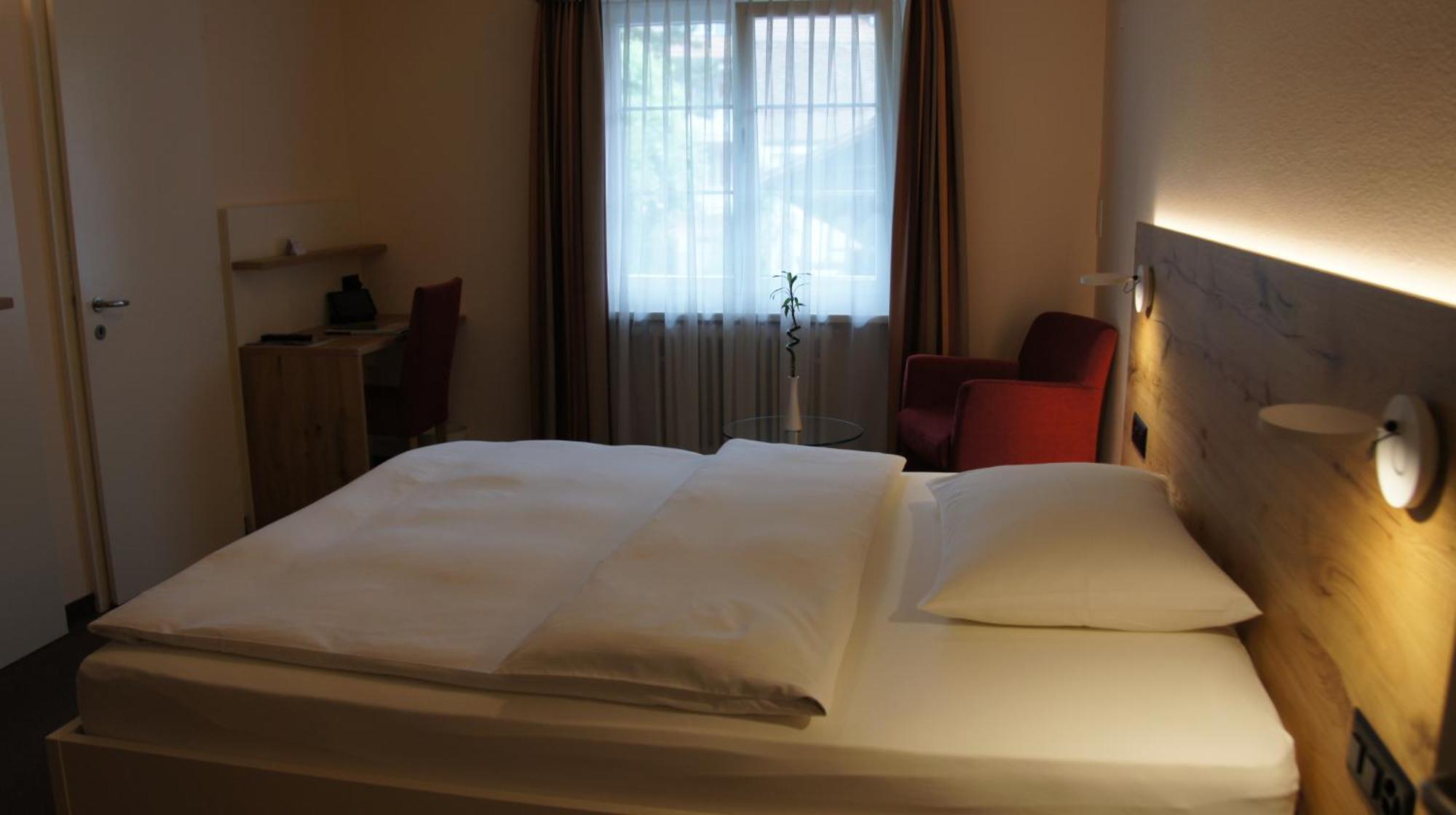 Ochsen Lenzburg Hotel Bagian luar foto