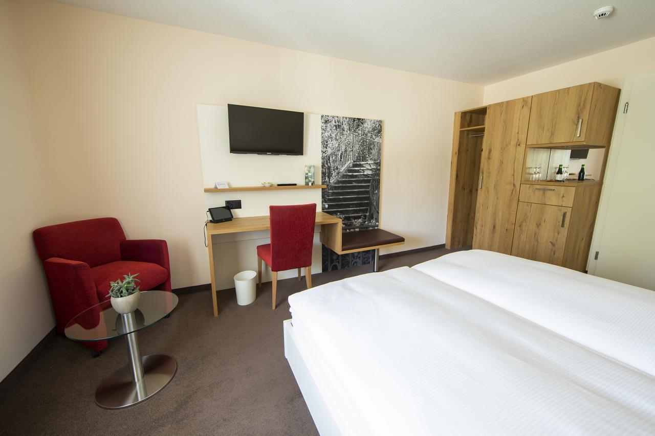 Ochsen Lenzburg Hotel Bagian luar foto