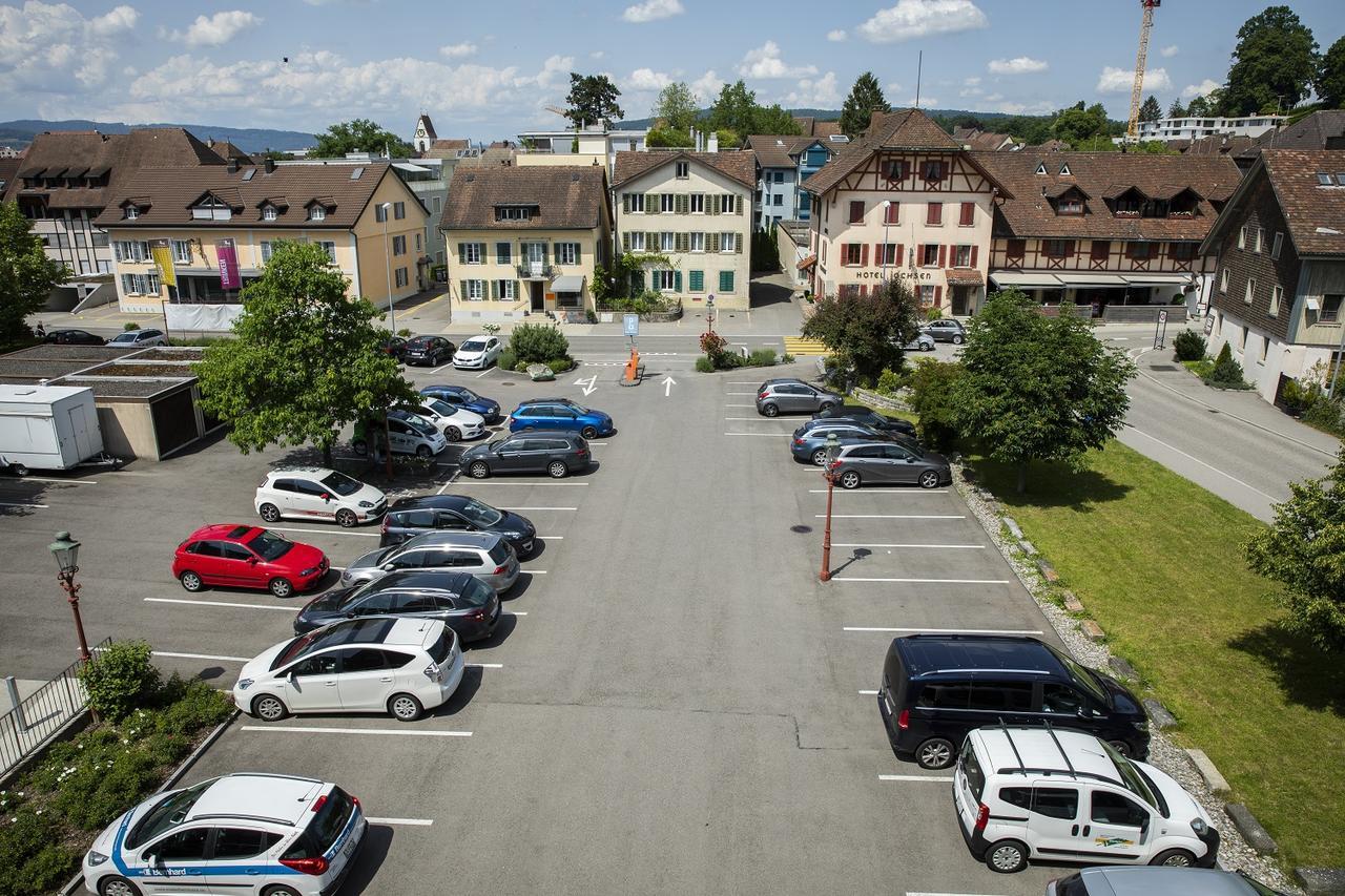 Ochsen Lenzburg Hotel Bagian luar foto